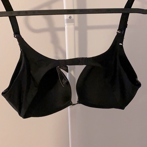 Victoria’s Secret Black Push-up Bra - Picture 2 of 2